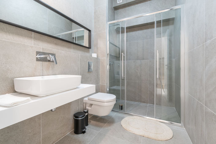 Image No.9-5 Bed House for sale