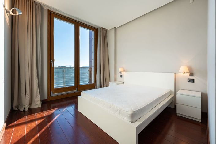 Image No.10-3 Bed Apartment for sale