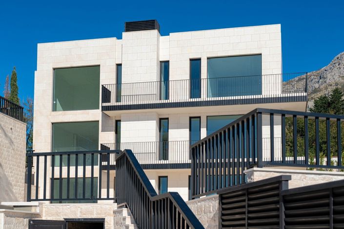 Image No.8-4 Bed Villa for sale