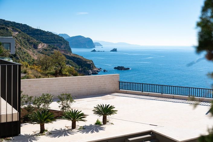 Image No.9-4 Bed Villa for sale