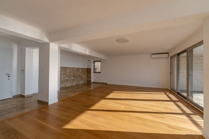 Image No.7-3 Bed Apartment for sale