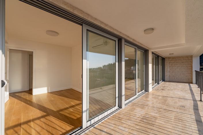 Image No.9-3 Bed Apartment for sale