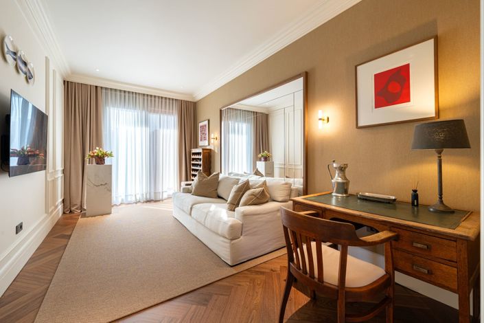 Image No.19-5 Bed Apartment for sale