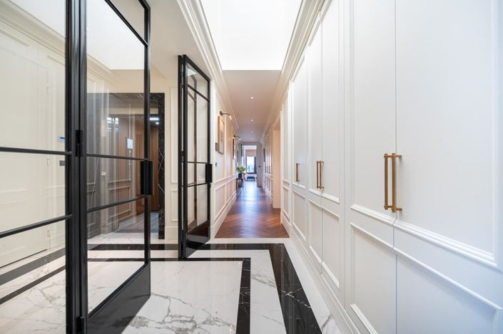 Image No.22-5 Bed Apartment for sale