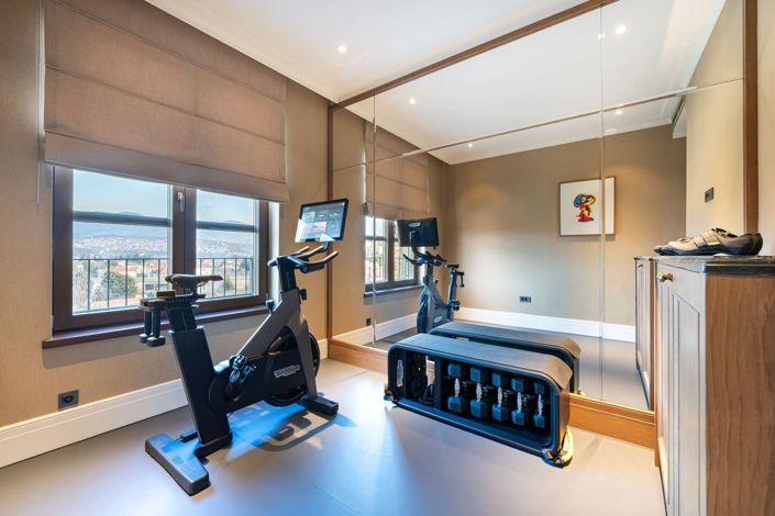 Image No.27-5 Bed Apartment for sale