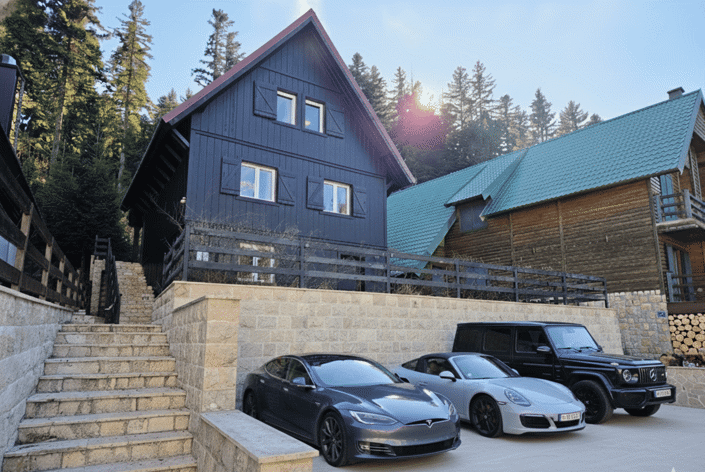 Image No.2-4 Bed House for sale