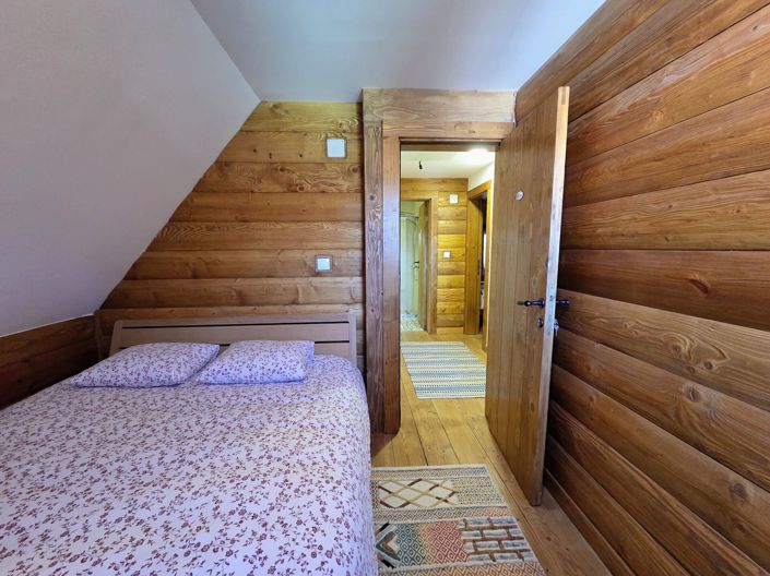 Image No.8-4 Bed House for sale