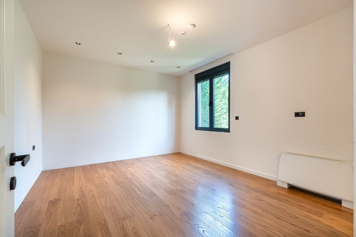 Image No.17-4 Bed Villa for sale