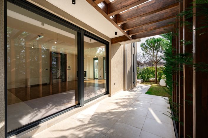 Image No.27-4 Bed Villa for sale