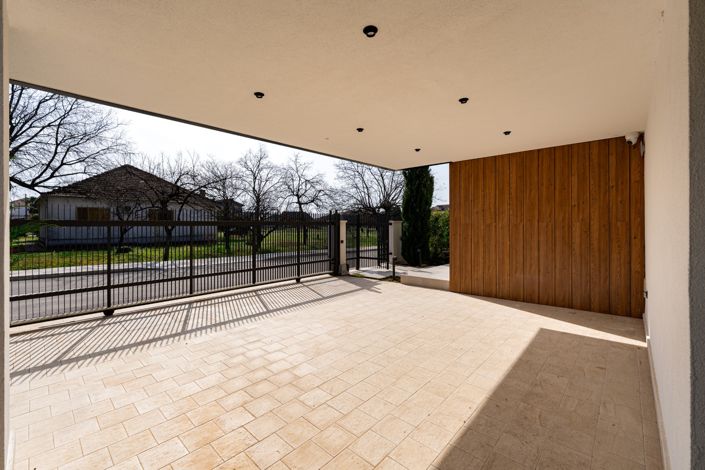 Image No.29-4 Bed Villa for sale