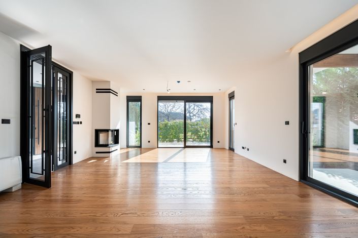 Image No.7-4 Bed Villa for sale