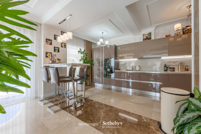 Image No.7-5 Bed Villa for sale