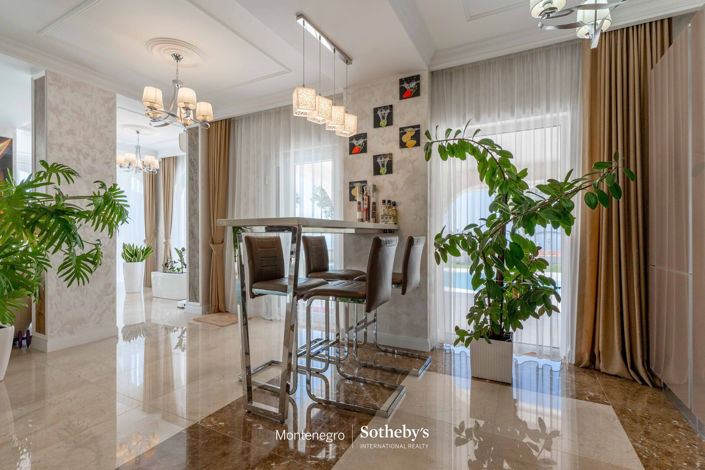 Image No.9-5 Bed Villa for sale