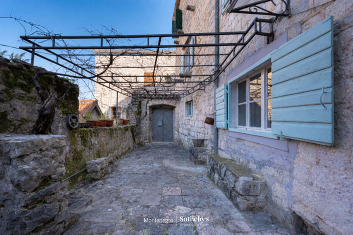 Image No.15-Appartement de 2 chambres à vendre à Kotor