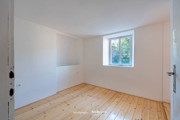 Image No.9-Appartement de 2 chambres à vendre à Kotor