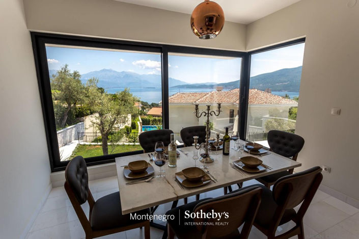 Image No.18-Villa de 5 chambres à vendre à Herceg Novi