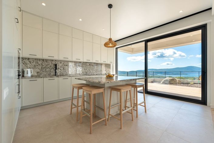 Image No.4-4 Bed House for sale