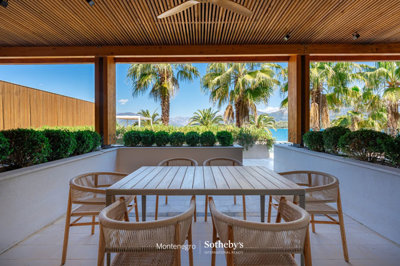 luxury-2-bed-apartment-in-tivat-25