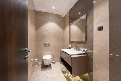 luxury-2-bed-apartment-in-tivat-11