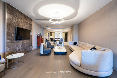 luxury-2-bed-apartment-in-tivat-5