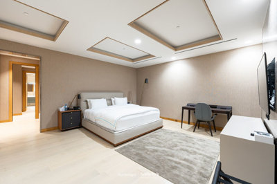 luxury-5-bed-apartment-in-tivat-16