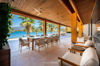 luxury-5-bed-apartment-in-tivat-22