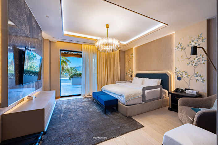 Image No.18-5 Bed Apartment for sale