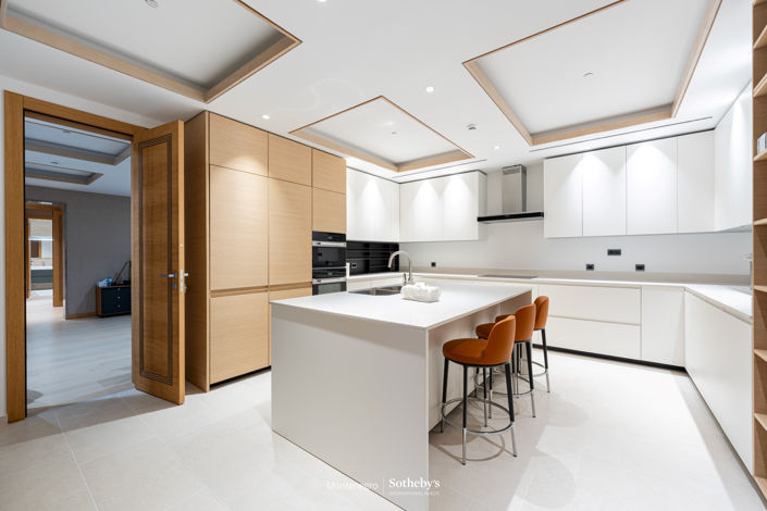 Image No.8-5 Bed Apartment for sale