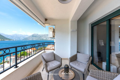 3-luxury-2bdr-apartment-with-two-parking-plac