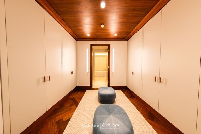 Image No.23-7 Bed Apartment for sale