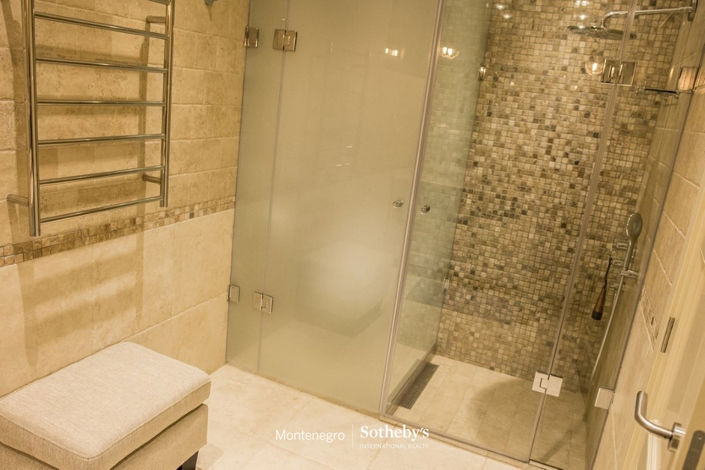Image No.17-5 Bed Villa for sale