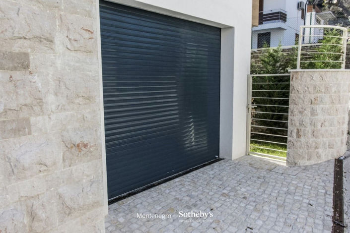 Image No.20-5 Bed Villa for sale