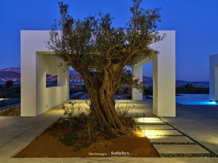 Image No.28-8 Bed Villa for sale