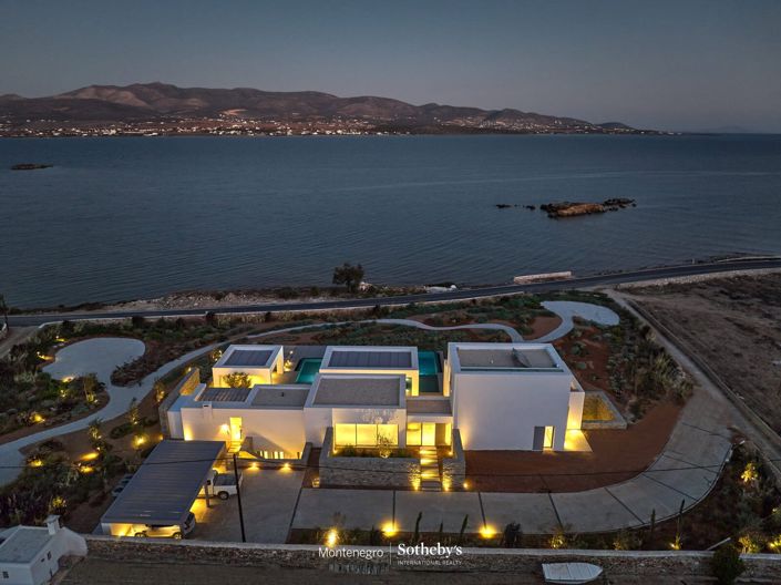 Image No.3-8 Bed Villa for sale