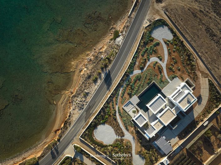 Image No.5-8 Bed Villa for sale
