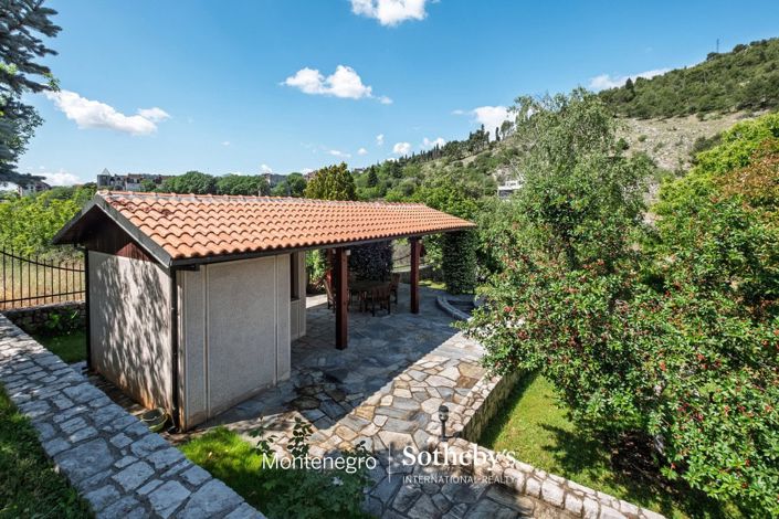 Image No.18-5 Bed Land for sale