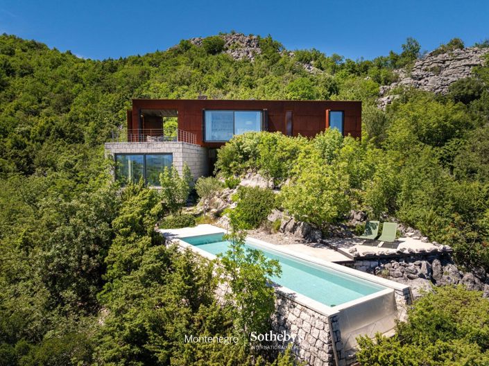 Image No.3-5 Bed Villa for sale