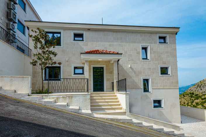 Image No.23-4 Bed Villa for sale