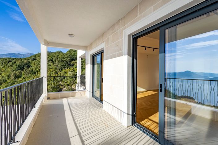 Image No.7-4 Bed Villa for sale