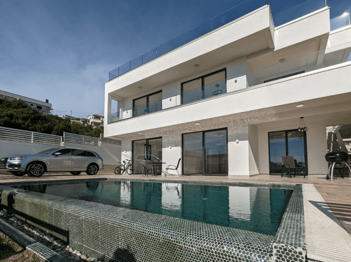 Image No.2-4 Bed Villa for sale