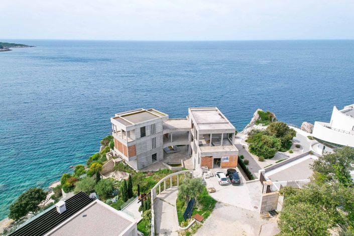 Image No.8-8 Bed Villa for sale