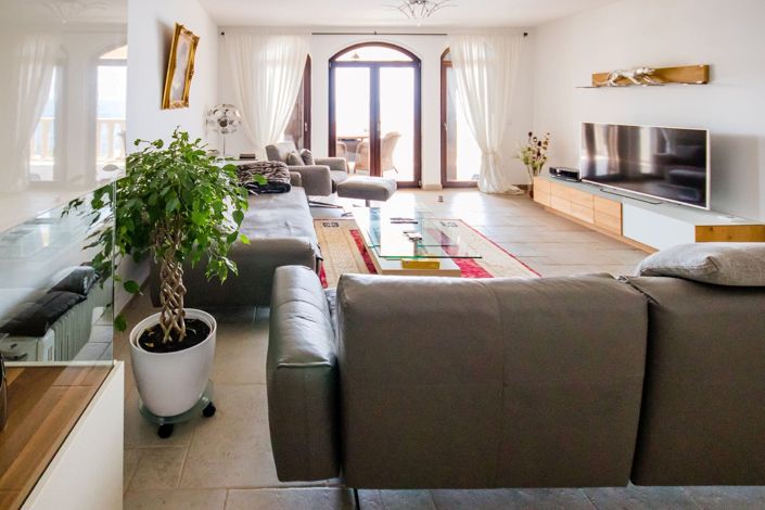Image No.12-6 Bed Villa for sale