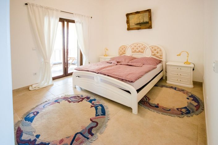 Image No.18-6 Bed Villa for sale