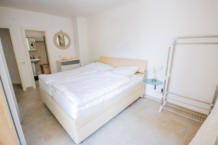 Image No.19-6 Bed Villa for sale