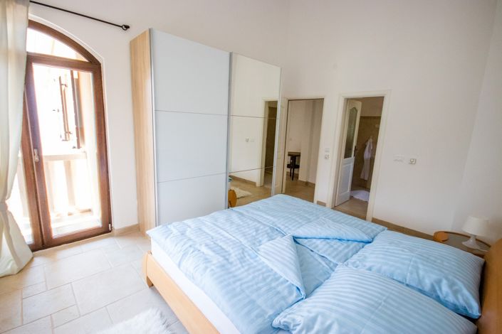 Image No.20-6 Bed Villa for sale