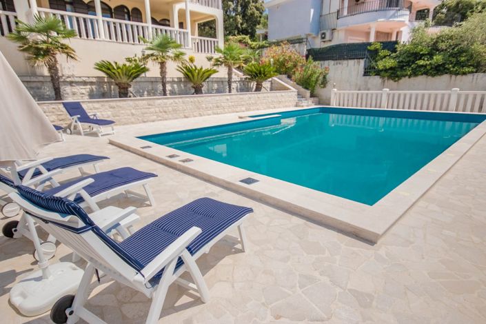 Image No.6-6 Bed Villa for sale