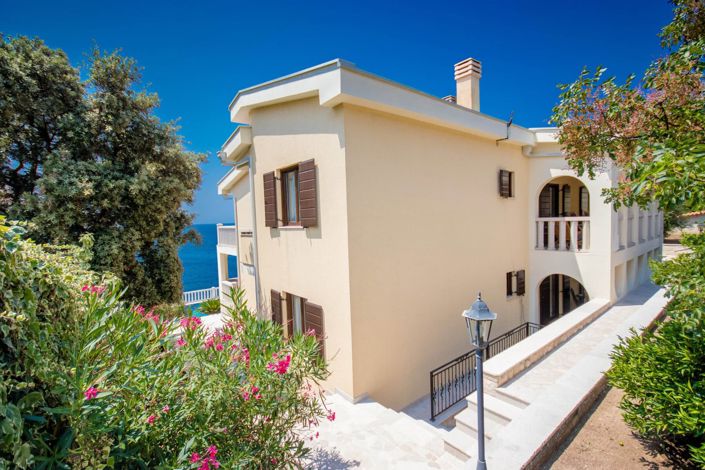 Image No.7-6 Bed Villa for sale