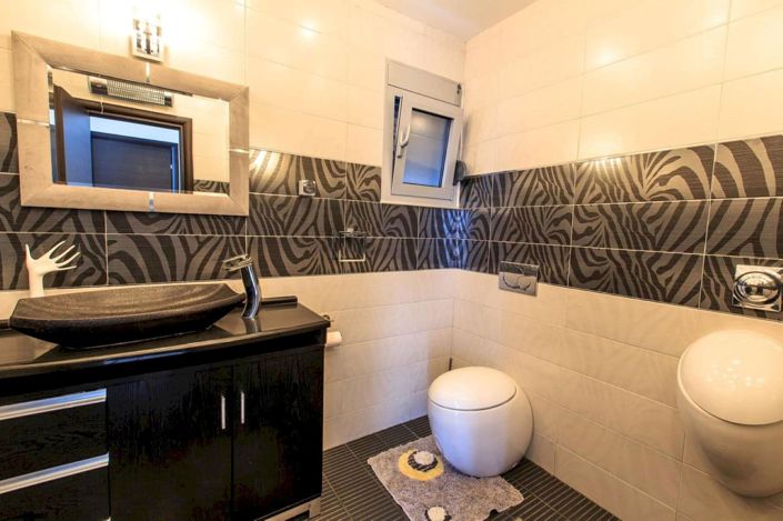 Image No.13-4 Bed Villa for sale