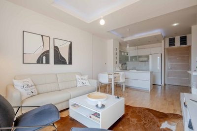 7-1-bdr-apartment-with-sea-view-and-garage-ni