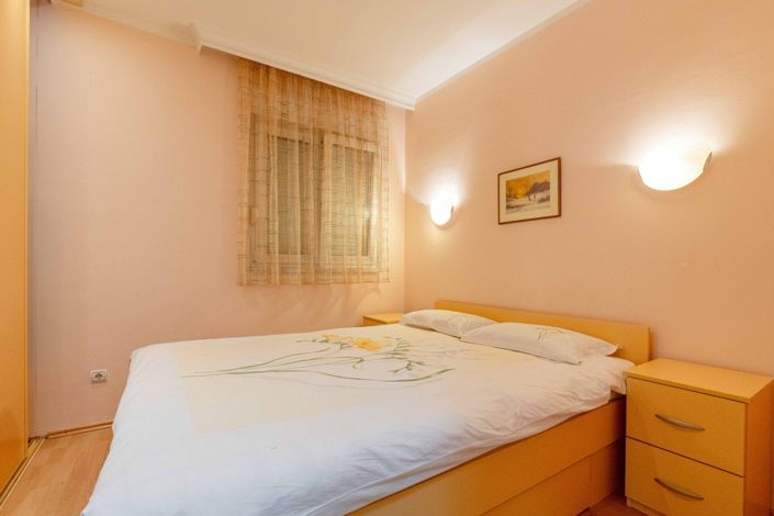 Image No.12-2 Bed Apartment for sale